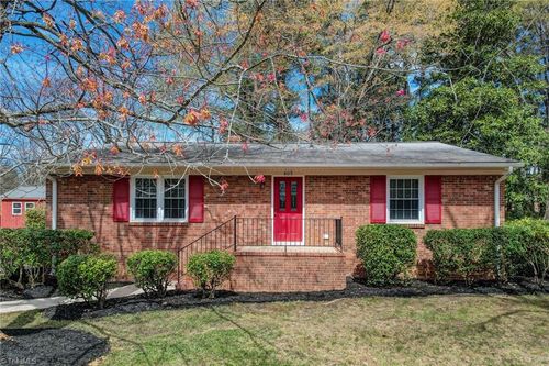 805 Claymore Ct, Reidsville, NC, 27320-4503 | Card Image
