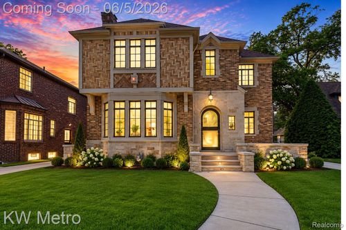 18481 Fairfield St, Detroit, MI, 48221-2228 | Card Image