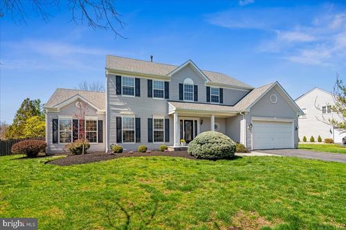 5 Masters Way, Pennington, NJ, 08534-1067 | Card Image