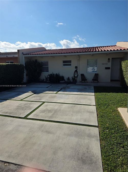 10110 Sw 20th St, Miami, FL, 33165-7404 | Card Image