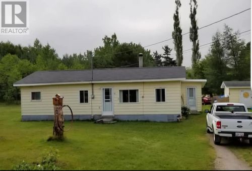 74 Midland Row, Pasadena, NL, A0L1K0 | Card Image