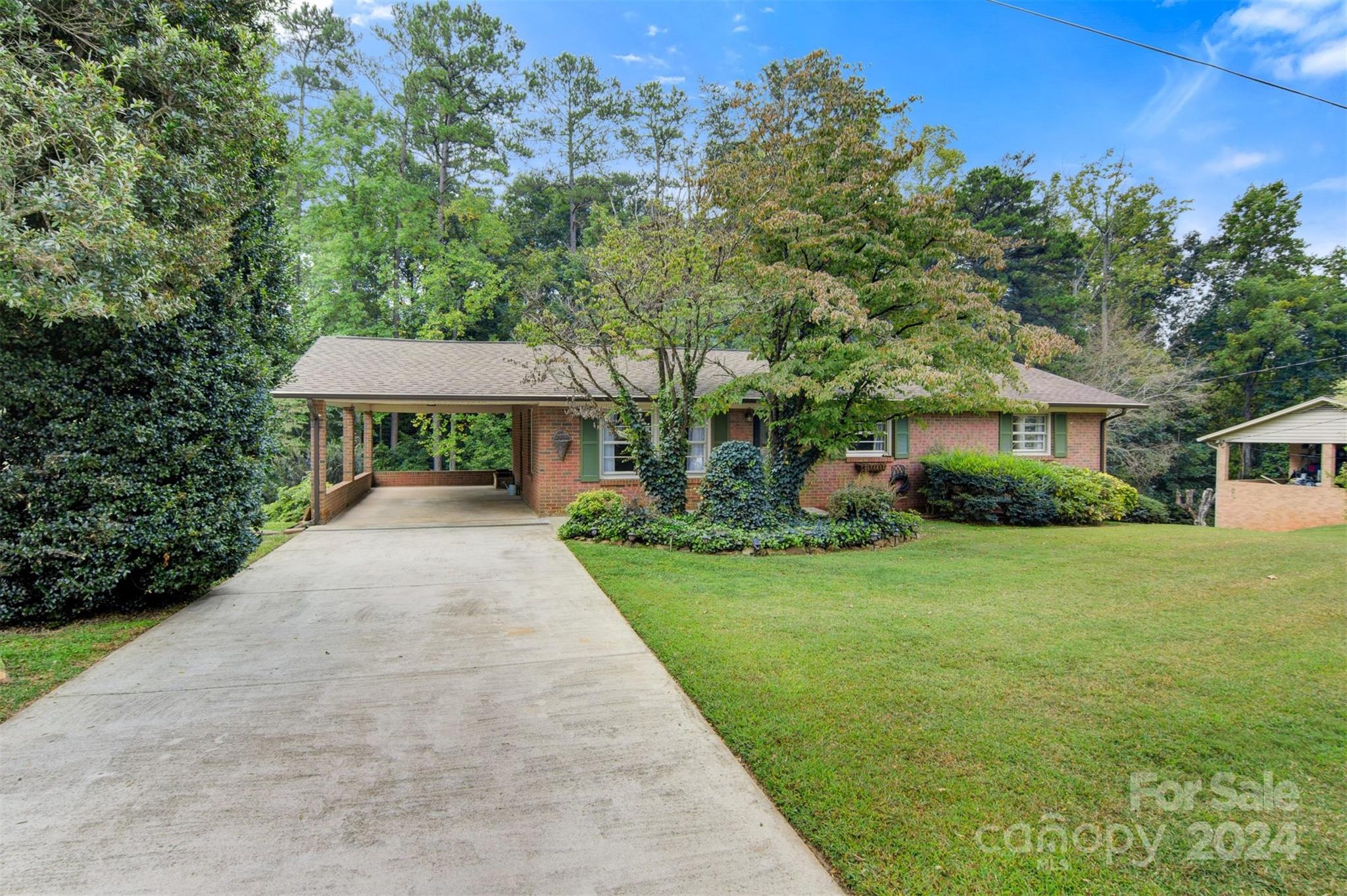 Keller Ave, Hildebran, NC 28637
