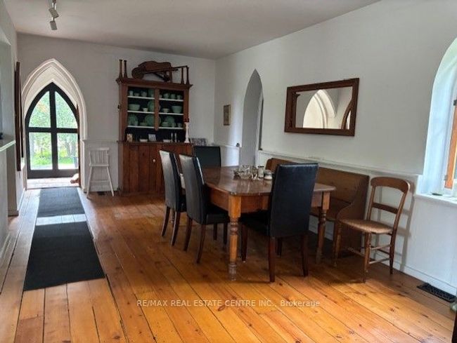 286399 10 Sideroad, House other with 4 bedrooms, 2 bathrooms and 4 parking in Mono ON | Image 20
