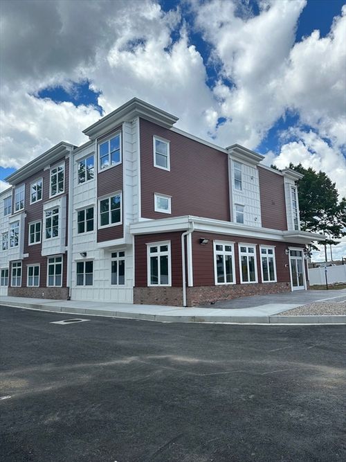 36-34 Harrington Ave, Shrewsbury, MA, 01545-5353 | Card Image