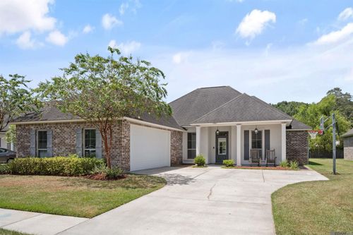 11427 Oak Run Dr, Geismar, LA, 70734-3092 | Card Image
