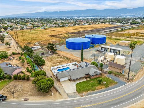 3998 Bluff St, Norco, CA, 92860-2241 | Card Image