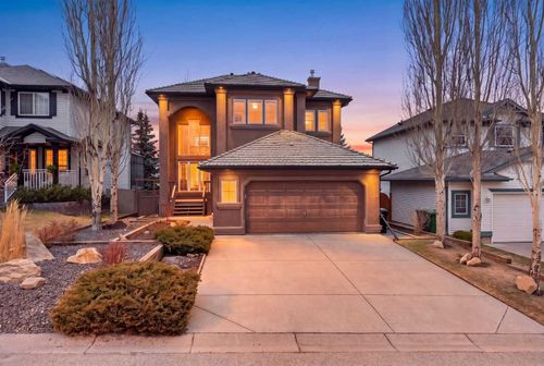 111 Valley Ponds Crescent Nw, Calgary, AB, T3B5T7 | Card Image