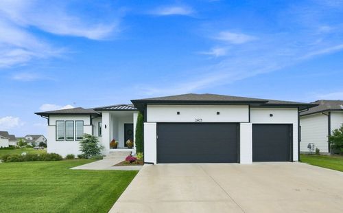 2403 N Bluestone St, Andover, KS, 67002-7660 | Card Image