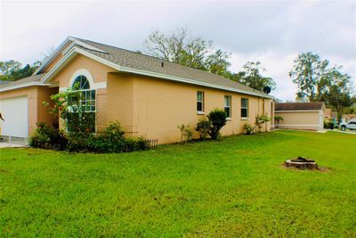 311 Sugar Creek Drive, House other with 3 bedrooms, 2 bathrooms and null parking in Plant City FL | Image 3