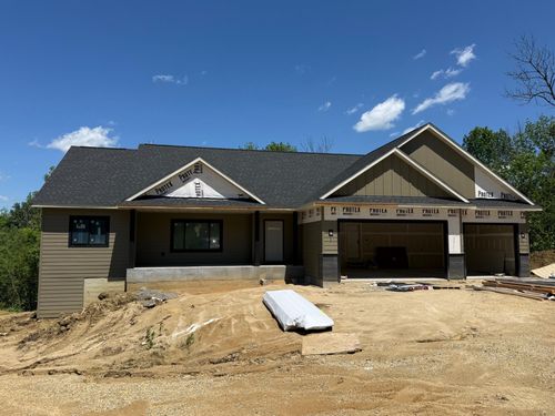 N7372 County Road O, River Falls, WI, 54022-4121 | Card Image
