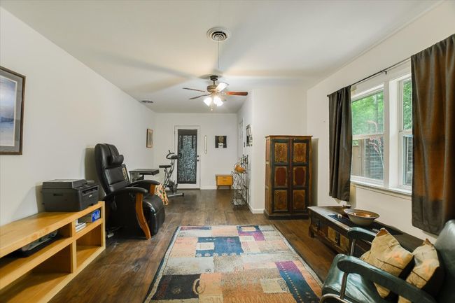 1601 E 19 Th St, House other with 4 bedrooms, 2 bathrooms and 2 parking in Georgetown TX | Image 8