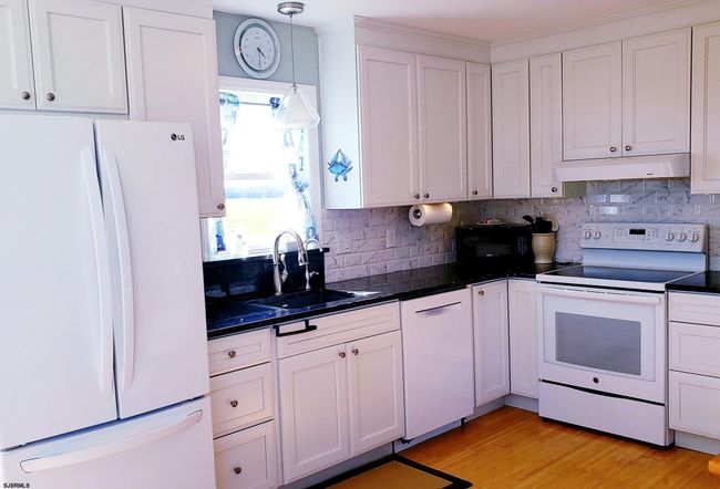 68 Bay Ave Ave, House other with 2 bedrooms, 2 bathrooms and null parking in Heislerville NJ | Image 43