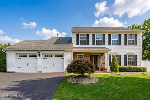 18 Carrie Dr, Howell, NJ, 07731-9074 | Card Image