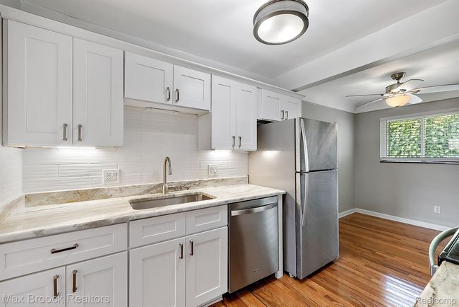 APT-4 - 3905 Devon Rd, Condo with 1 bedrooms, 1 bathrooms and null parking in Royal Oak MI | Image 13