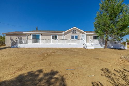 6265 W 105th Street, Rosamond, CA, 93560 | Card Image