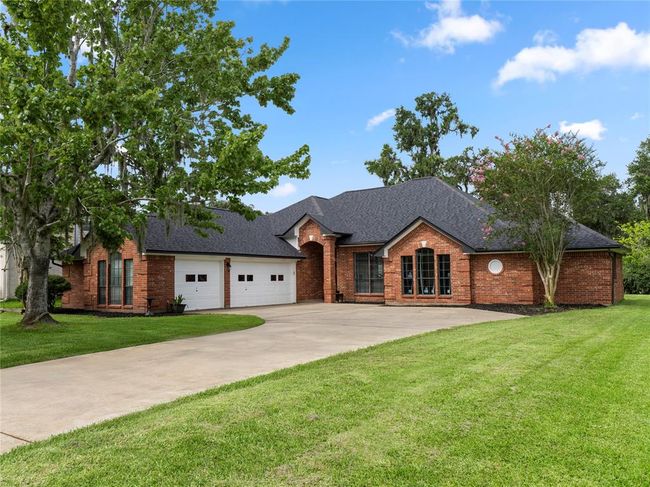 2221 Lake Forrest Dr, House other with 4 bedrooms, 3 bathrooms and 3 parking in West Columbia TX | Image 45