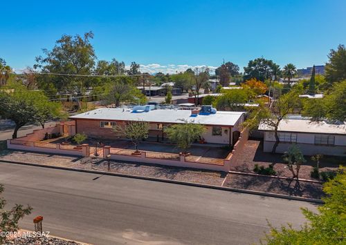 5272 E 4th Street, Tucson, AZ, 85711 | Card Image