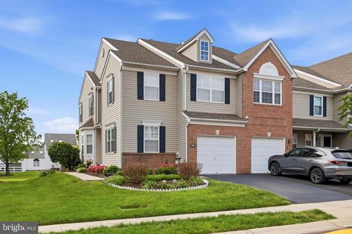 98 Walker Rd, Limerick, PA, 19468-4353 | Card Image