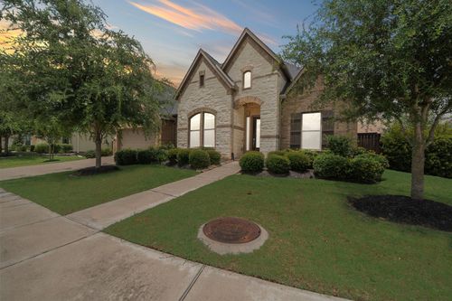 7004 S Savannah Run, Katy, TX, 77493-7106 | Card Image