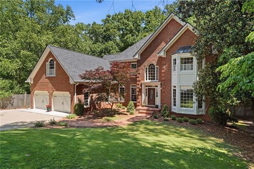 425 Tapestry Trl, Roswell, GA, 30076-3674 | Card Image