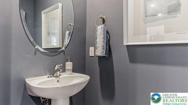 1203 Susan Cir, Townhouse with 3 bedrooms, 3 bathrooms and null parking in Breinigsville PA | Image 13