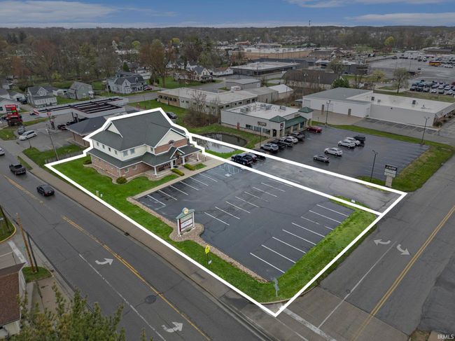 909 Linway Dr, Home with 0 bedrooms, 3 bathrooms and 30 parking in Goshen IN | Image 19