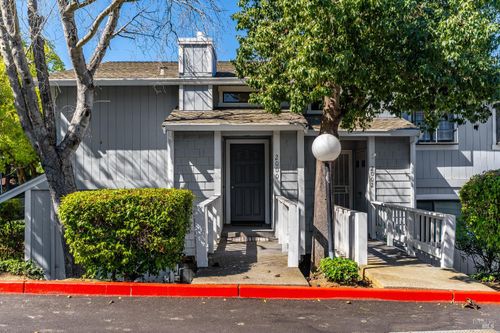 2000 Clearview Cir, Benicia, CA, 94510-2057 | Card Image