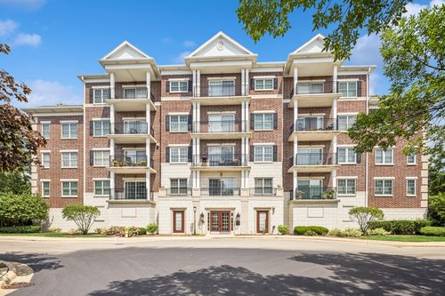 apt-303-400 Mcdaniels Cir, Clarendon Hills, IL, 60514-2108 | Card Image