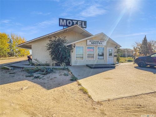 1004 Highway 16, North Battleford, SK, S9A2P2 | Card Image