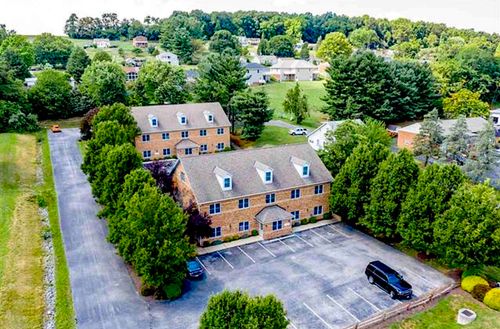 102-d-425 Lee Jackson Hwy, STAUNTON, VA, 24401-5506 | Card Image