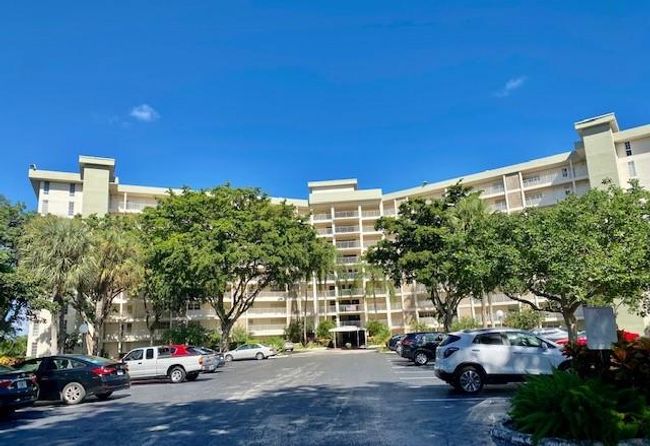 APT-104 - 3051 N Course Dr, Condo with 2 bedrooms, 2 bathrooms and null parking in Pompano Beach FL | Image 43
