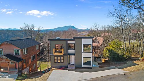 1568 Rainbow Ridge Rd, Sevierville, TN, 37862 | Card Image