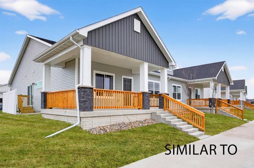 9717 Regatta Ln, Johnston, IA, 50131-3701 | Card Image