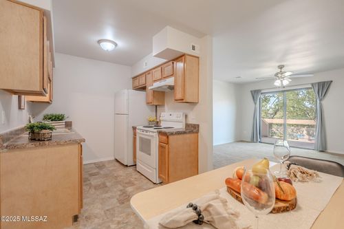 1010-6301 N Barcelona Ct, Tucson, AZ, 85704-5448 | Card Image
