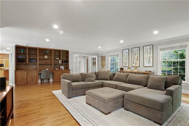 9 Frontier Rd, House other with 5 bedrooms, 4 bathrooms and null parking in Cos Cob CT | Image 15