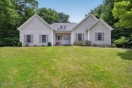 4 Dorothy Ln, Glenville, NY, 12302-5633 | Card Image
