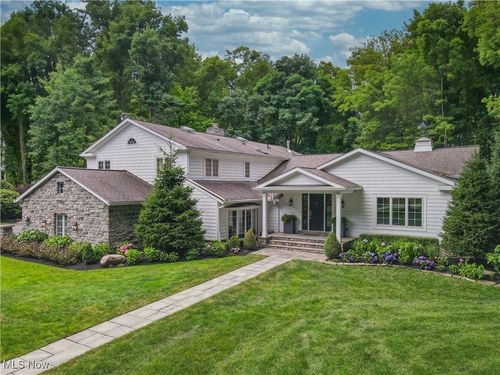 1776 Chartley Rd, Gates Mills, OH, 44040-9725 | Card Image