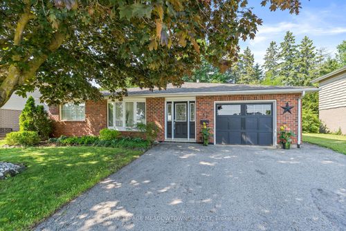 32 Joycelyn Cres, Georgetown, ON, L7G2S4 | Card Image