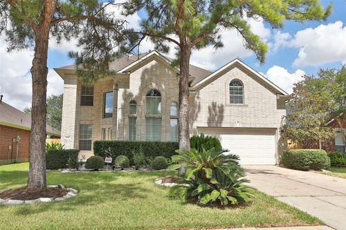 6523 Trenton Lake Ln, Houston, TX, 77041-7312 | Card Image