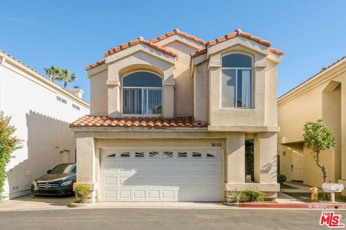 9152 Vincente Way, North Hills, CA, 91343-3468 | Card Image