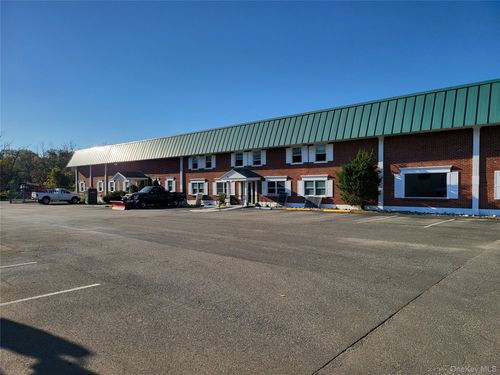 67 Grant Ave, Harrison, NY, 10528-3772 | Card Image