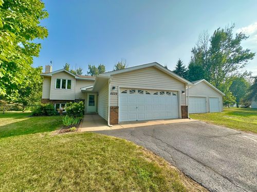 4829 253rd Street, Wyoming, MN, 55092 | Card Image