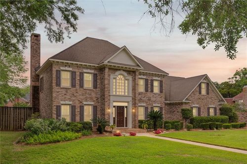 1604 Woodspointe Cir, Mobile, AL, 36609-2822 | Card Image