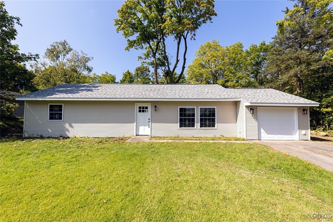 Wexford Rd, Syracuse, NY 13214