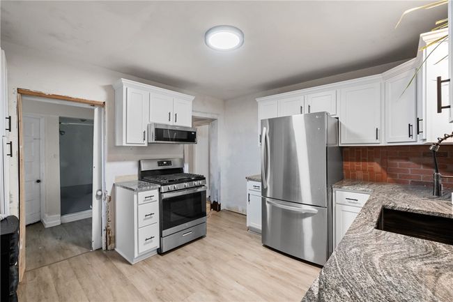1045 Park Ave, House other with 4 bedrooms, 2 bathrooms and null parking in East Mc Keesport PA | Image 15