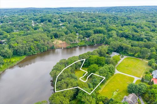 41B River Rd, Essex, CT, 06426-1302 | Card Image