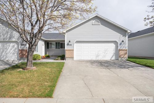 2986 Thayer Bridge Cir, Idaho Falls, ID, 83402-4660 | Card Image