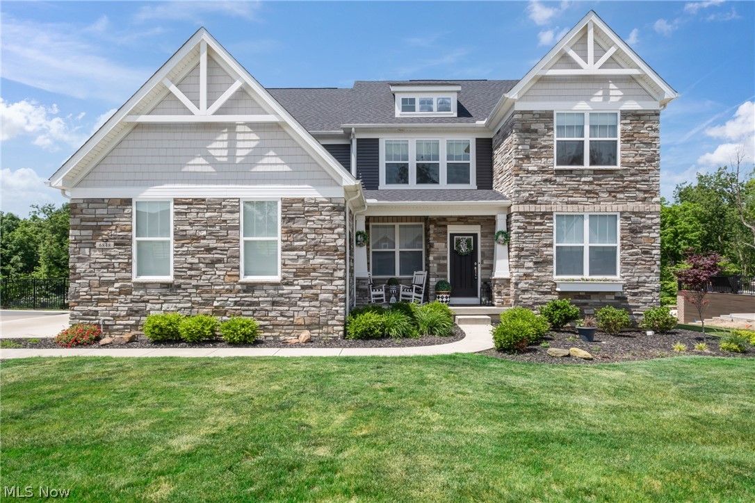 Bradford Cir, Independence, OH 44131