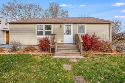 300 Le Sueur Ave, Eagle Lake, MN, 56024-7503 | Card Image