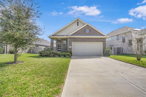 31243 Pinebrook Falls Ln, Hockley, TX, 77447-2048 | Card Image